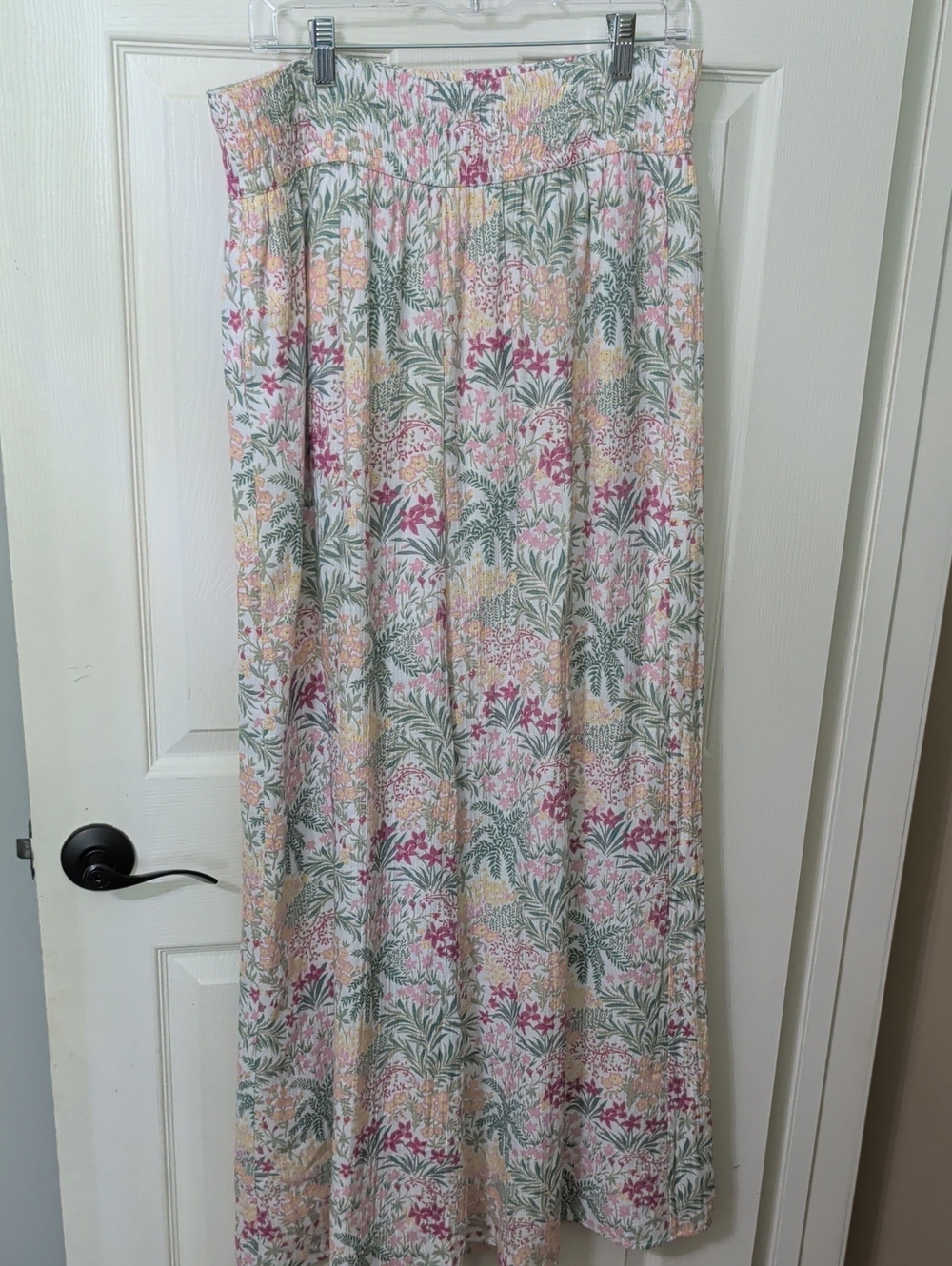 Wonderly Floral Flowy Pants in White, Pink & Green